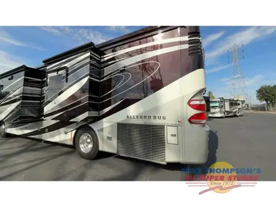 2017 Tiffin Motorhomes Allegro Bus photo 6