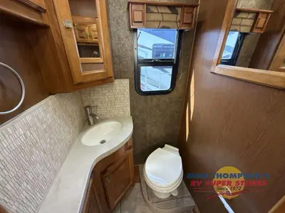 2015 Tiffin Motorhomes Allegro Breeze photo 39
