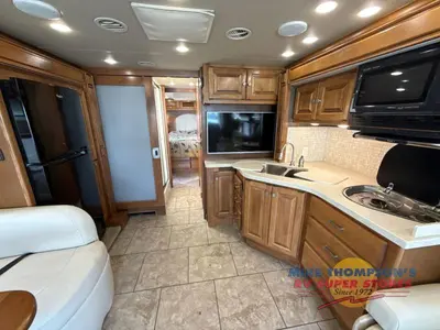 2015 Tiffin Motorhomes Allegro Breeze photo 28