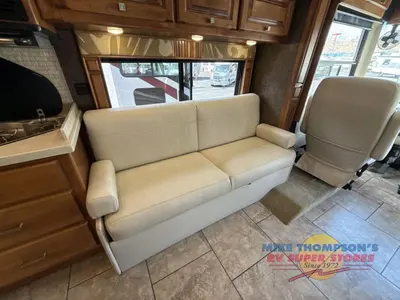 2015 Tiffin Motorhomes Allegro Breeze photo 22