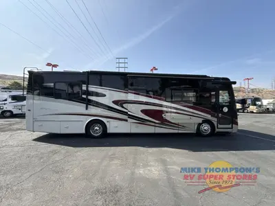 2015 Tiffin Motorhomes Allegro Breeze photo 15