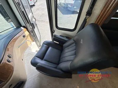 2014 Fleetwood RV Discovery photo 19