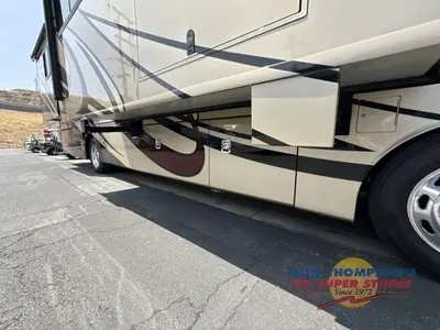 2014 Fleetwood RV Discovery photo 48