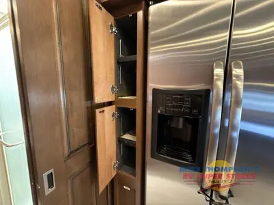 2014 Fleetwood RV Discovery photo 35