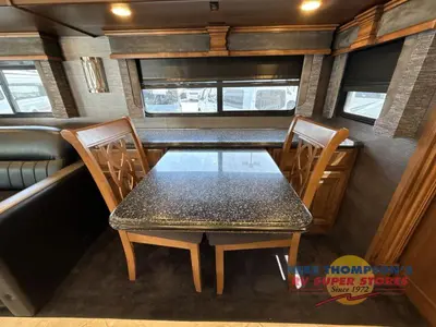 2014 Fleetwood RV Discovery photo 27