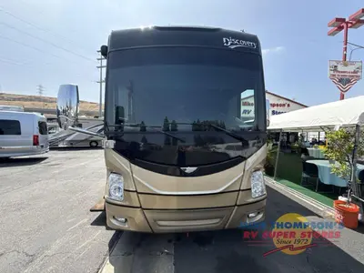 2014 Fleetwood RV Discovery photo 10