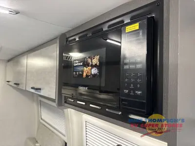 2026 Thor Motor Coach Palladium photo 19
