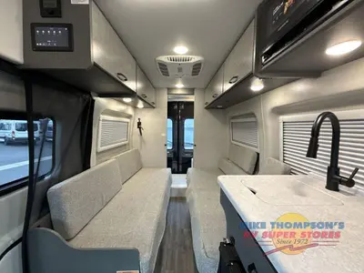 2026 Thor Motor Coach Palladium photo 18