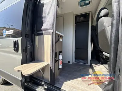 2026 Thor Motor Coach Sequence Sport photo 17
