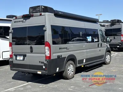2026 Thor Motor Coach Sequence Sport photo 15