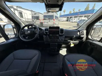 2026 Thor Motor Coach Sequence Sport photo 18