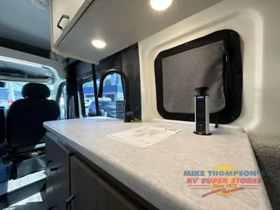 2026 Thor Motor Coach Sequence Sport photo 24