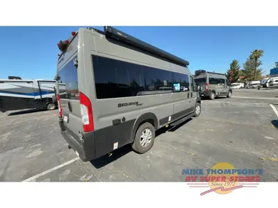 2026 Thor Motor Coach Sequence Sport photo 8