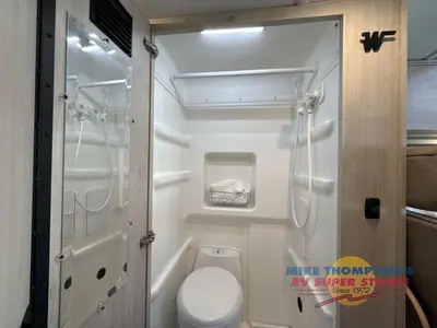 2027 Winnebago Solis photo 32