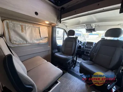 2027 Winnebago Solis photo 27