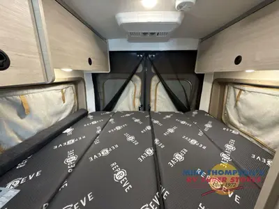 2027 Winnebago Solis photo 29