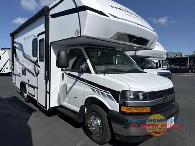 2026 Forest River RV Sunseeker LE photo 2