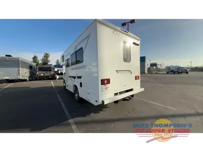 2026 Thor Motor Coach Chateau photo 8