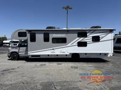 2026 Thor Motor Coach Chateau photo 12