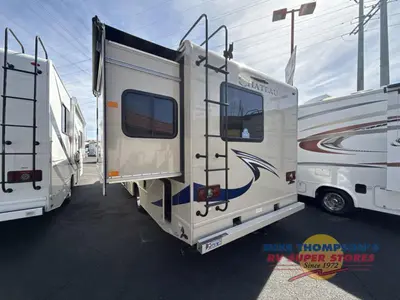 2020 Thor Motor Coach Chateau photo 13