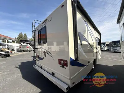 2020 Thor Motor Coach Chateau photo 15