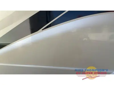 2020 Thor Motor Coach Chateau photo 5