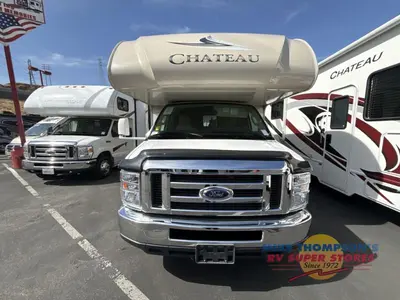 2020 Thor Motor Coach Chateau photo 10