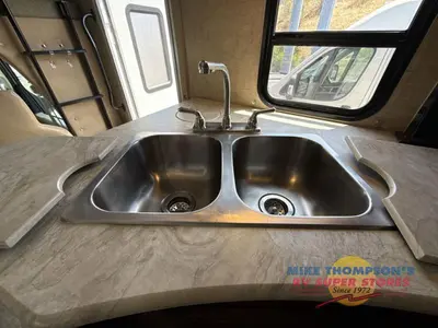 2015 Forest River RV Sunseeker photo 28
