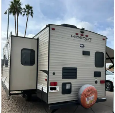 Used 2018 Keystone Hideout 28RKS