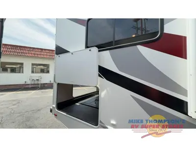 2022 Thor Motor Coach Chateau photo 9