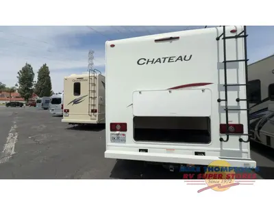2022 Thor Motor Coach Chateau photo 7