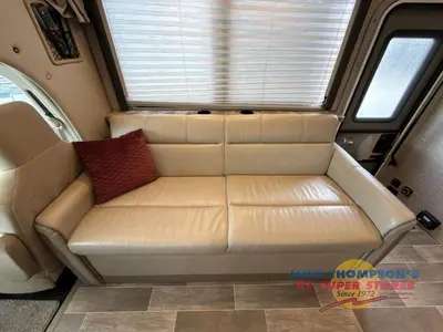 2022 Thor Motor Coach Chateau photo 21