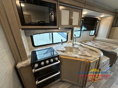 2022 Thor Motor Coach Chateau photo 24