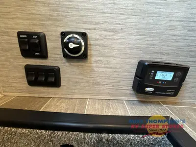 2022 Thor Motor Coach Chateau photo 38