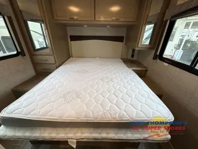 2022 Thor Motor Coach Chateau photo 32