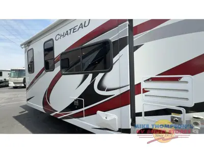 2022 Thor Motor Coach Chateau photo 5