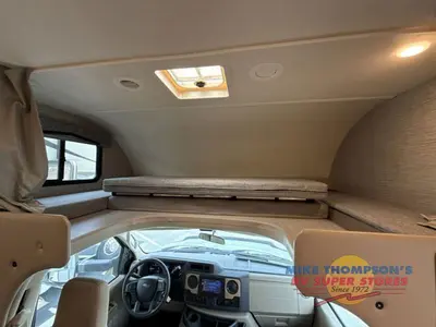 2022 Thor Motor Coach Chateau photo 19