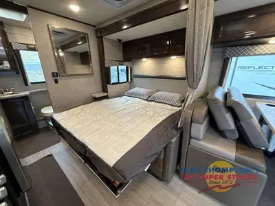 2021 Thor Motor Coach Quantum Sprinter photo 35