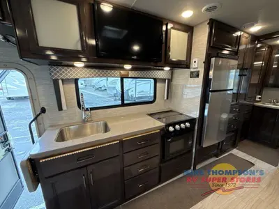 2021 Thor Motor Coach Quantum Sprinter photo 28
