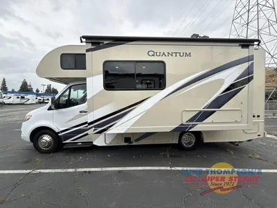 2021 Thor Motor Coach Quantum Sprinter photo 12