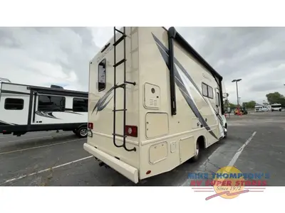 2021 Thor Motor Coach Quantum Sprinter photo 8