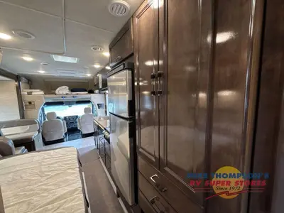 2021 Thor Motor Coach Quantum Sprinter photo 37