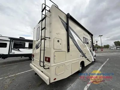 2021 Thor Motor Coach Quantum Sprinter photo 15