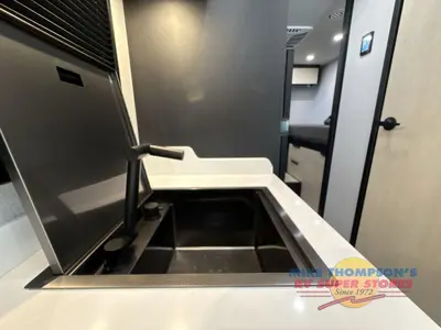 2026 Tiffin Motorhomes Open Trail photo 24