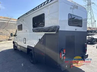 2026 Tiffin Motorhomes Open Trail photo 12