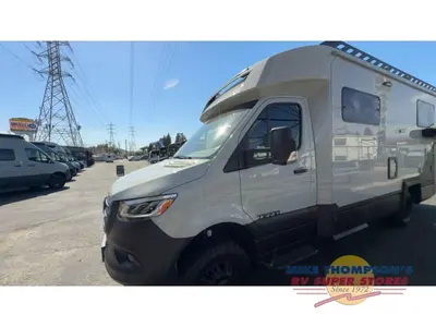2026 Tiffin Motorhomes Open Trail photo 4