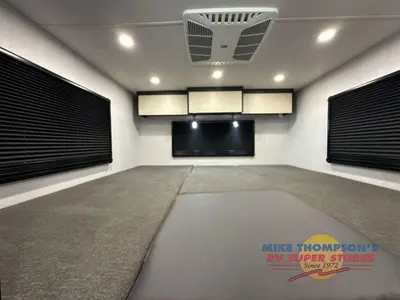2026 Tiffin Motorhomes Open Trail photo 26