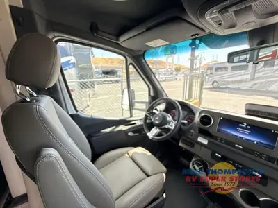 2027 Winnebago Navion photo 16
