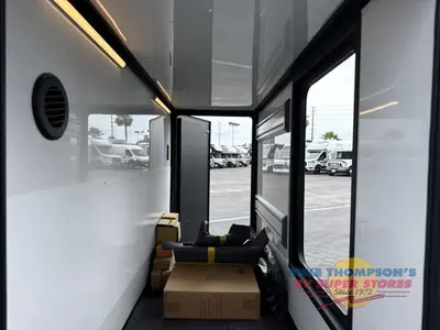 2026 Tiffin Motorhomes Open Trail photo 33