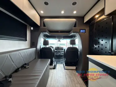 2026 Tiffin Motorhomes Open Trail photo 21